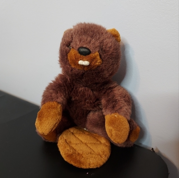 The Heritage Collection Ganz Beaver Stuffed Animal - Picture 1 of 8